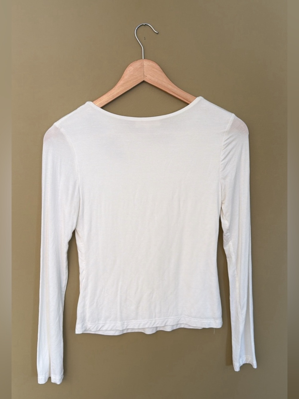 böhme essentials White Long-Sleeve Asymmetrical Cutout Top - Picture 2 of 3